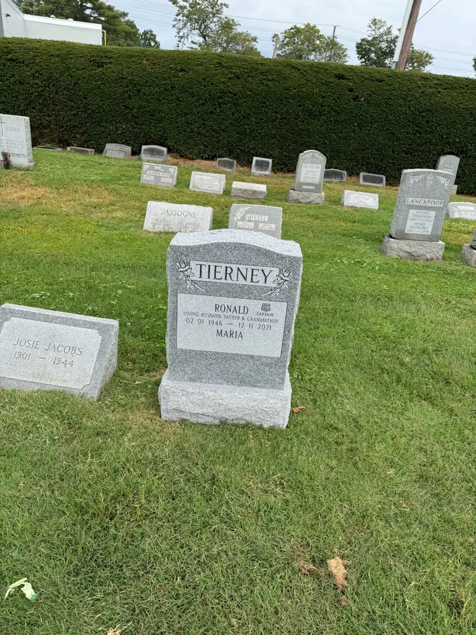 Bronze Headstone hand-carved by Bronze Memorials in NJ — image 5